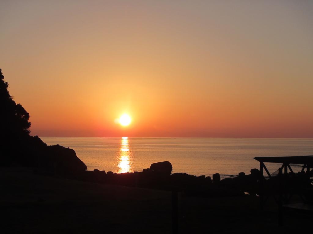 Amakusa West Coast Backpackers Fu-Raibou Hostel Kültér fotó